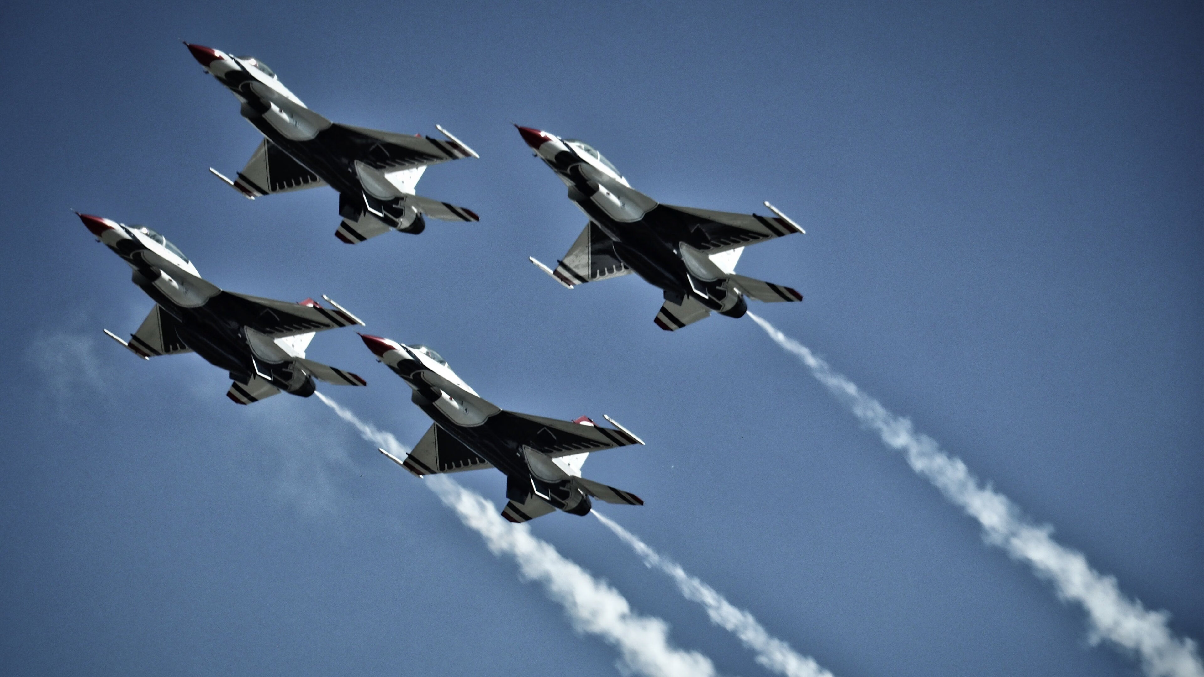 防守的艺术，当广厦的双塔之墙与密尔沃基的时间之锁共谱一曲胜利交响