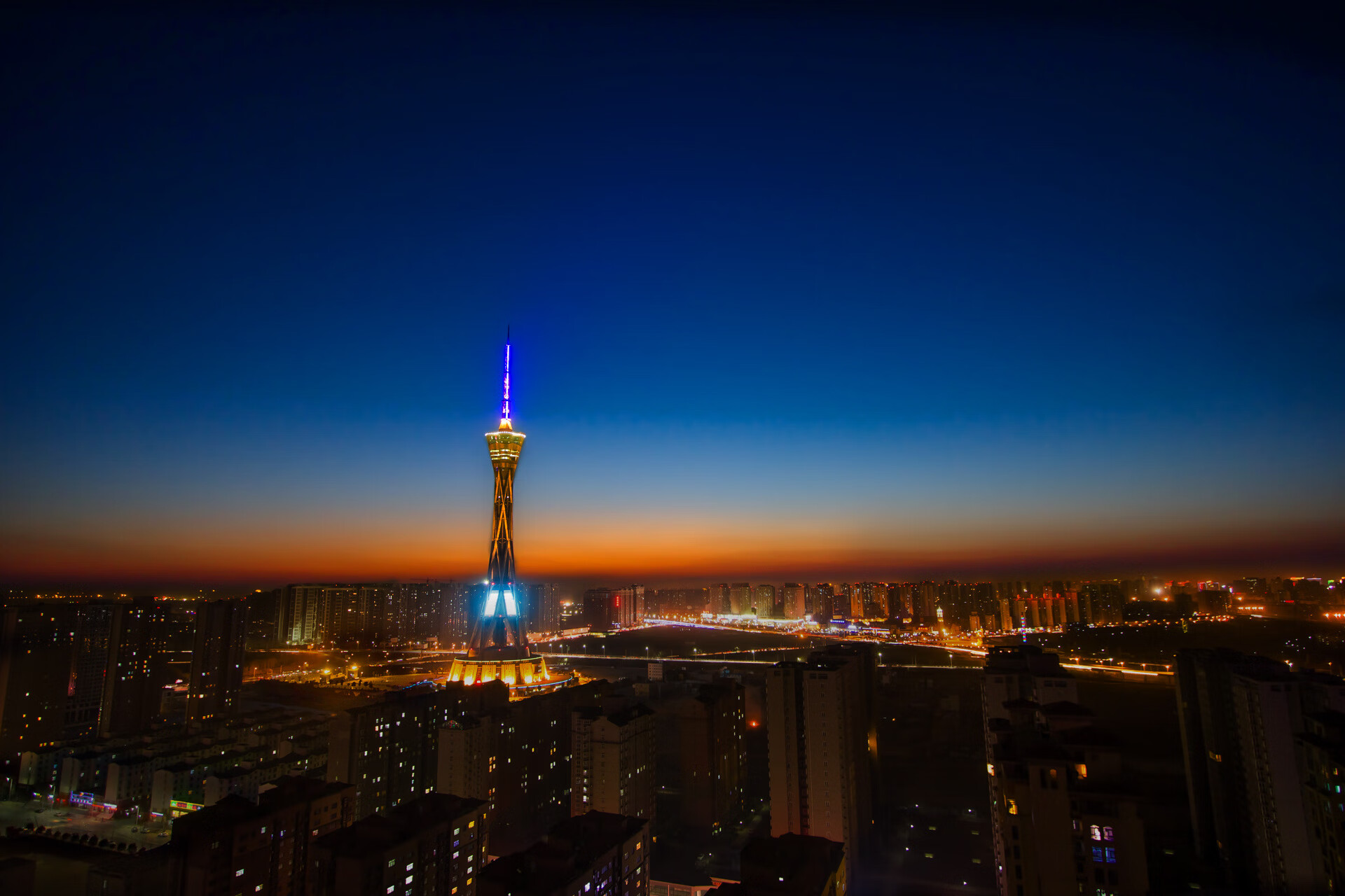 霍勒迪，跨越半场的独奏，勇士攻防转换的中场艺术家