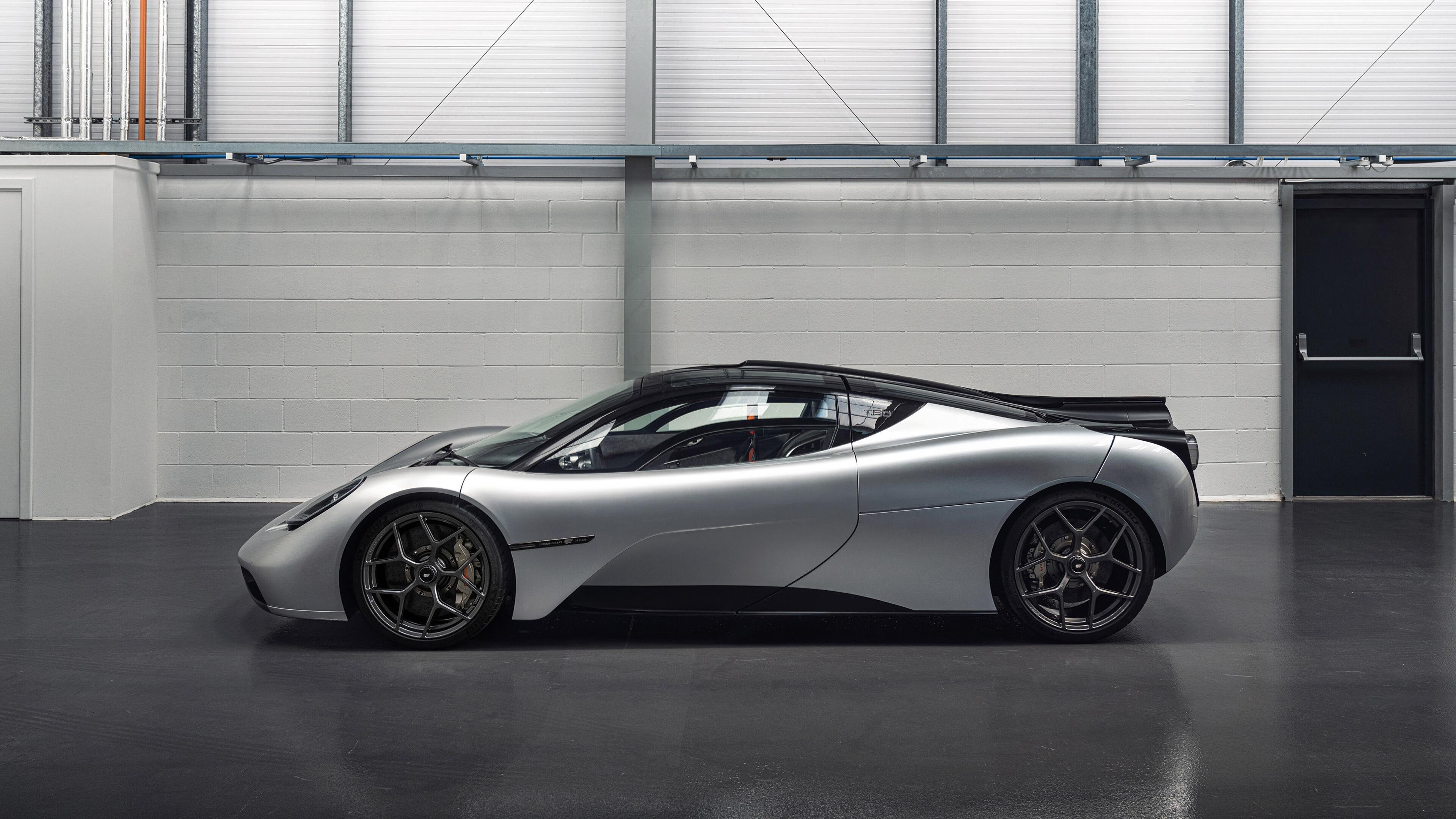 绝境重生，小贾伦末节狂飙接管比赛，活塞压哨绝杀76人晋级次轮